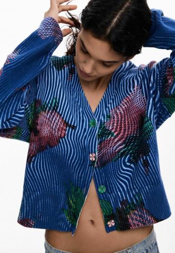 Вязаная кофта