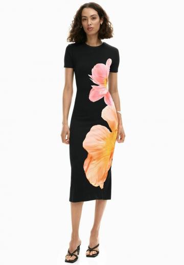 Платье футляр