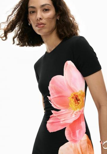 Платье футляр