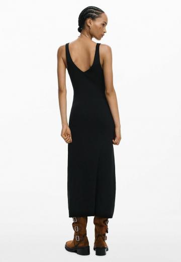 Вязаное платье