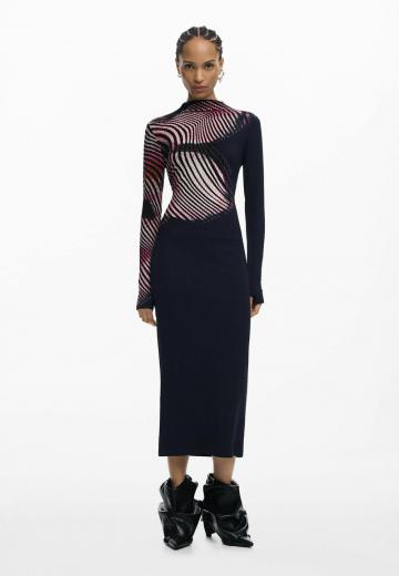 Вязаное платье