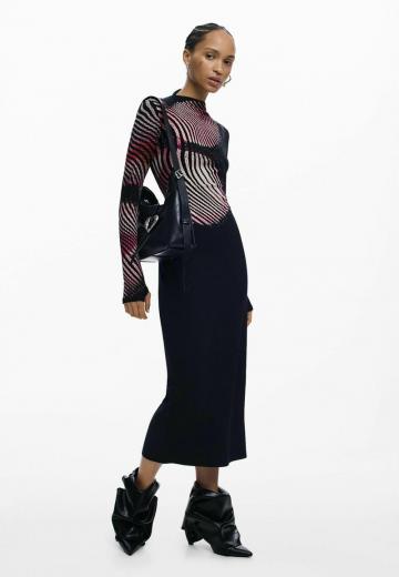 Вязаное платье