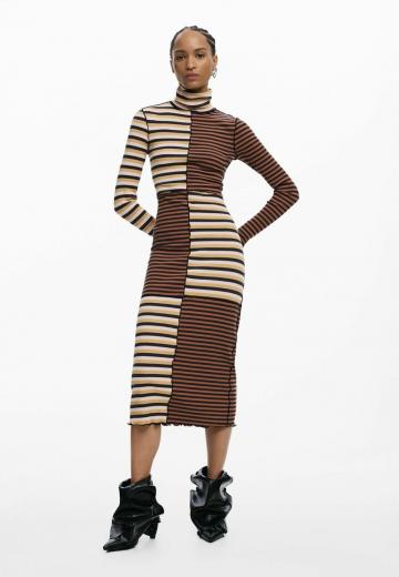 Платье футляр