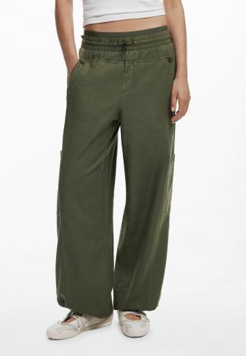 Спортивные штаны