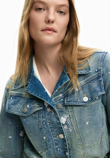 Джинсовая куртка