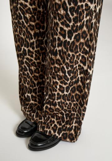 Прямые брюки