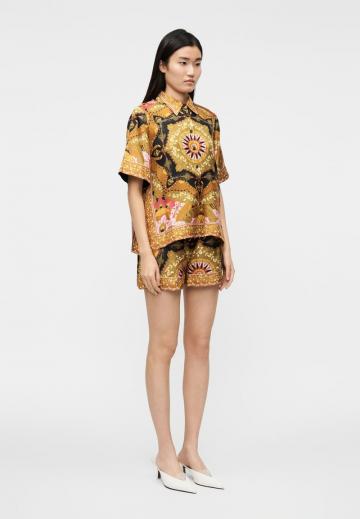 Атласная блузка