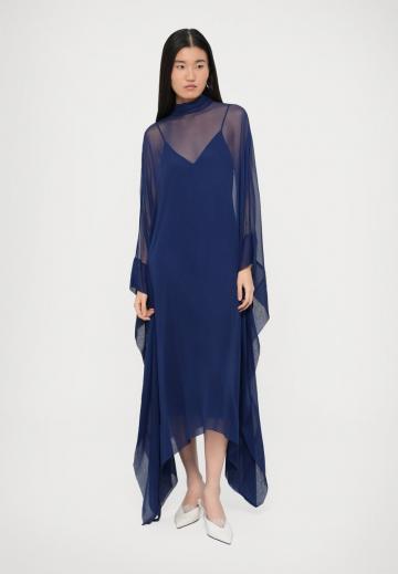 Длинное платье