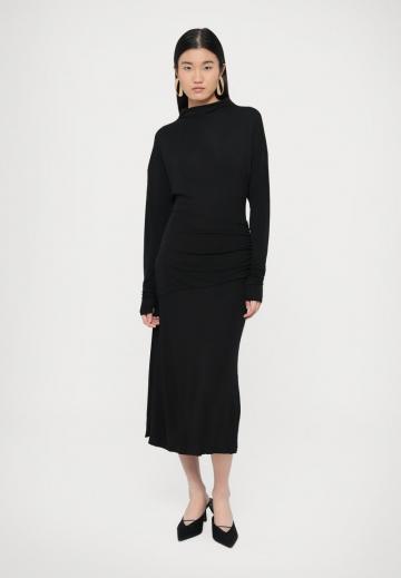 Коктейльное платье