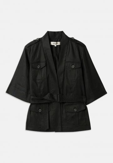 Блейзер с накладными карманами