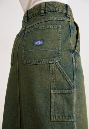 Юбка с накладными карманами