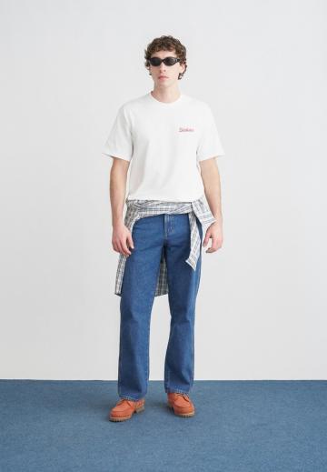 Прямые джинсы