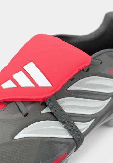 Футбольные бутсы