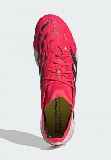 Футбольные бутсы