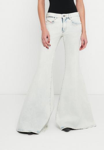 Узкие джинсы