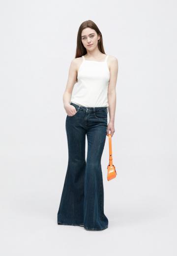 Клешеные джинсы