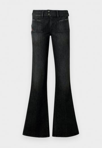 Клешеные джинсы