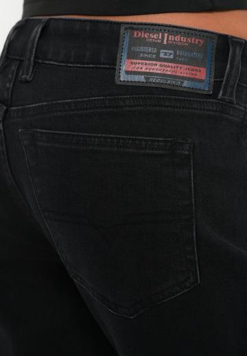 Клешеные брюки