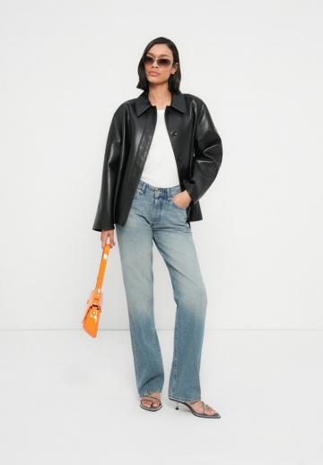 Прямые джинсы