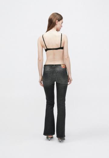 Узкие джинсы