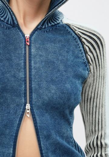 Вязаная кофта