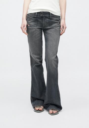 Клешеные джинсы