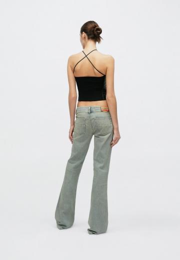 Клешеные джинсы