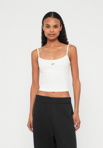 Топ на бретельках