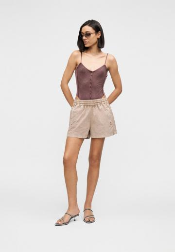 Топ на бретельках