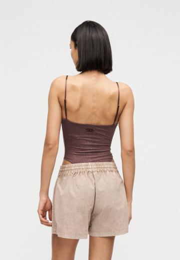 Топ на бретельках