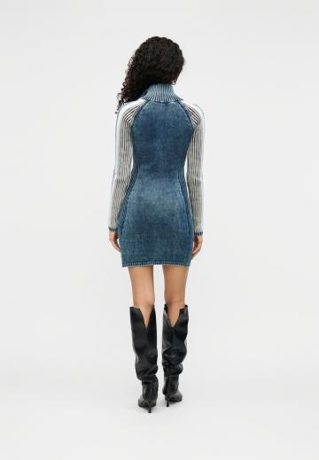 Вязаное платье