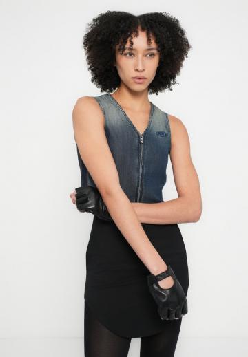 Джинсовая жилетка