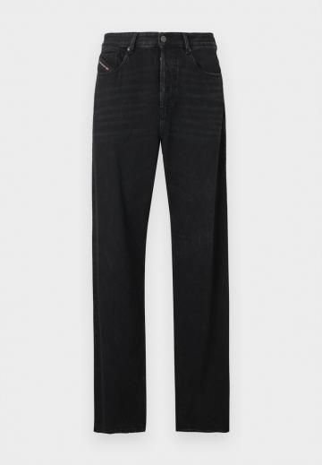 Свободные джинсы