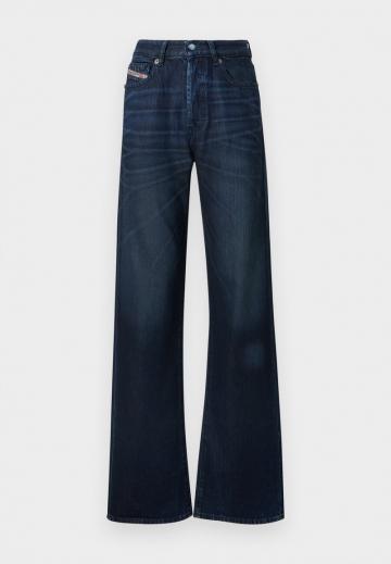 Свободные джинсы