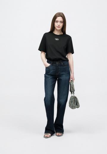 Клешеные джинсы