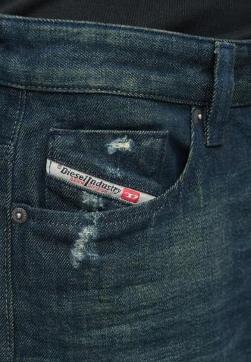 Свободные джинсы