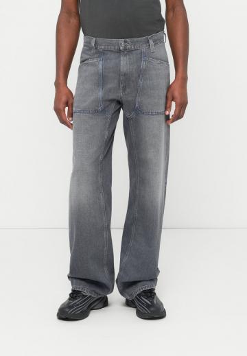 Свободные джинсы