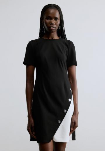 Короткое платье