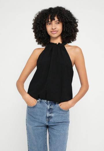 Блузка без рукавов