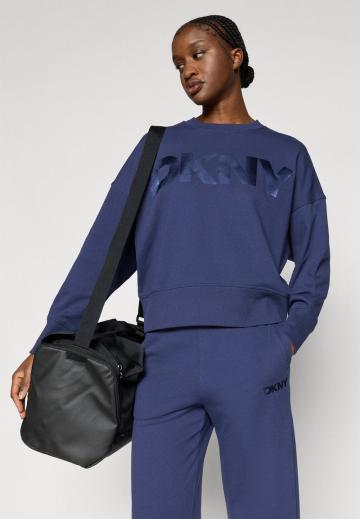 Спортивная толстовка