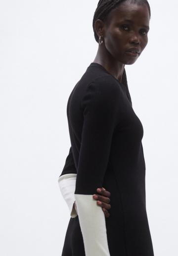 Вязаное платье