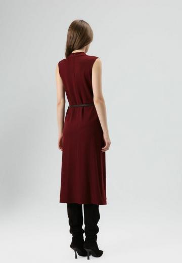 Вязаное платье