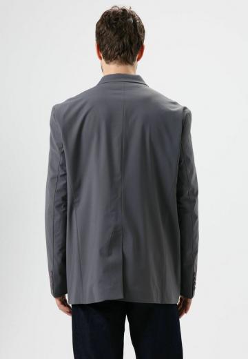 Короткое пальто