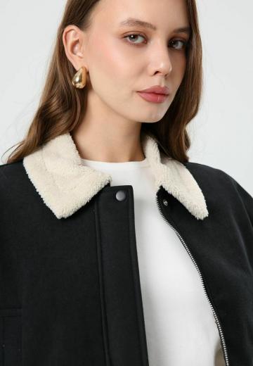 Короткая куртка