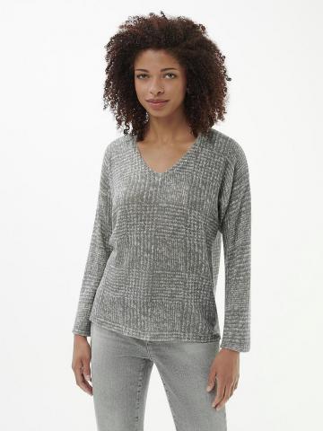 Пуловер с вырезом V