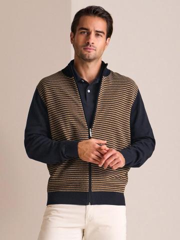 Вязаная кофта