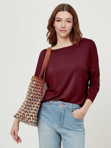 Кофта с круглым вырезом