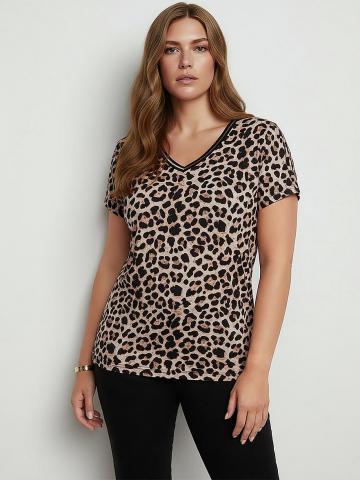 Кофта с вырезом V