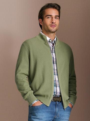 Вязаная кофта