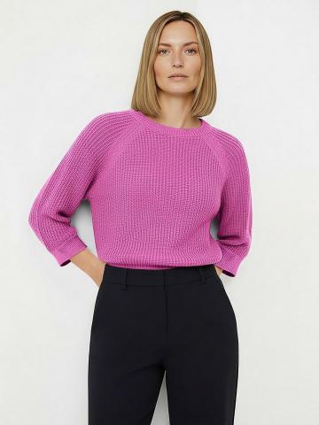 Пуловер с круглым вырезом